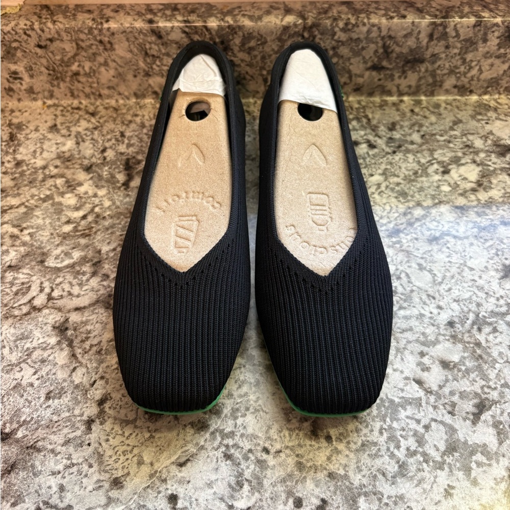 Vivaia Margot 3.0 Square-Toe V-Cut Washable Flats.